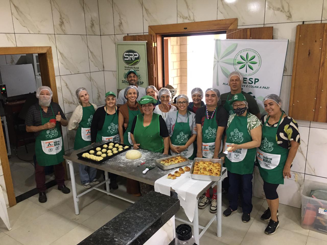Curso gratuito de Produção de Pães é realizado pelo Sindicato Rural de Pindamonhangaba